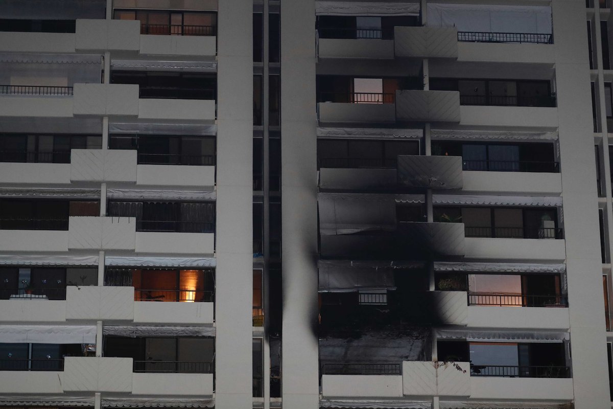 Hawaii Kai condo fire displaces residents on 6750 Hawaii Kai Dr.